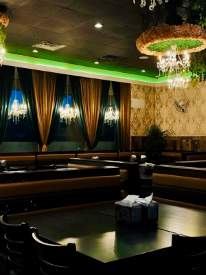 Comfortable restaurant dining room