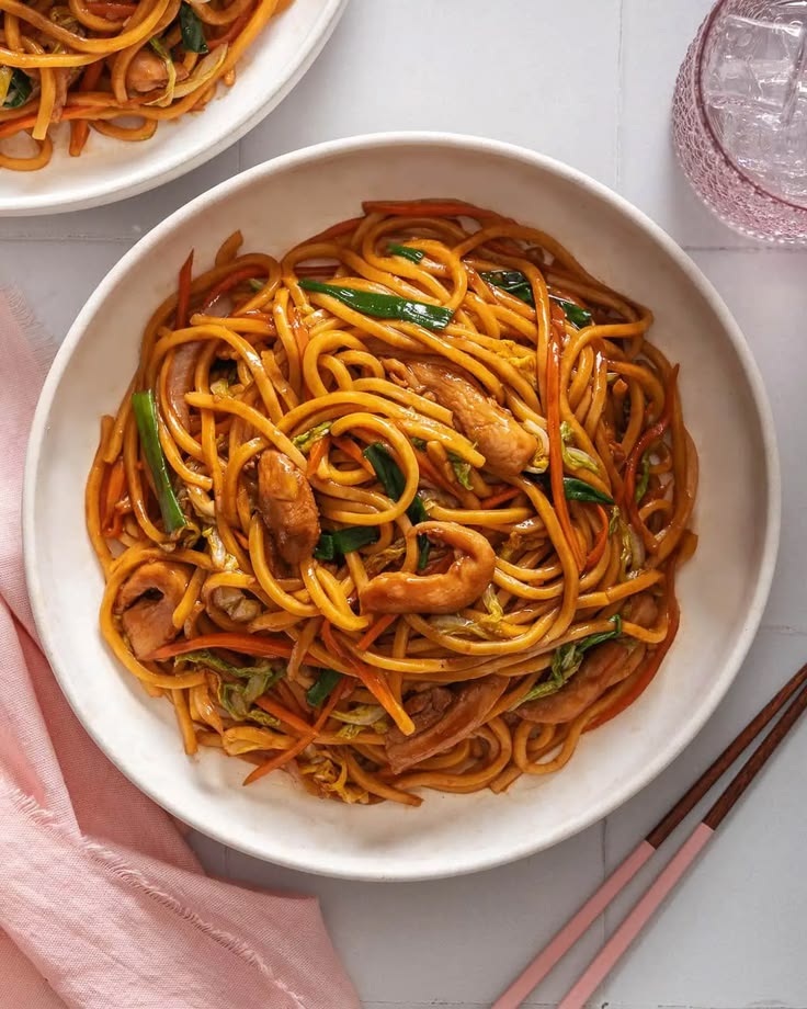 Chicken lo mein noodles